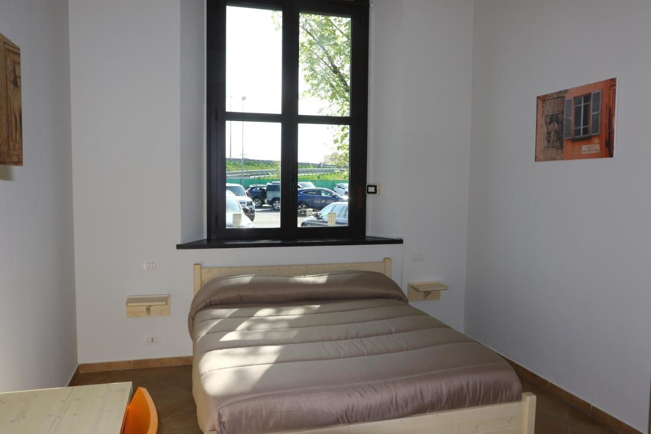 Student'S Hostel ปาร์มา ภายนอก รูปภาพ