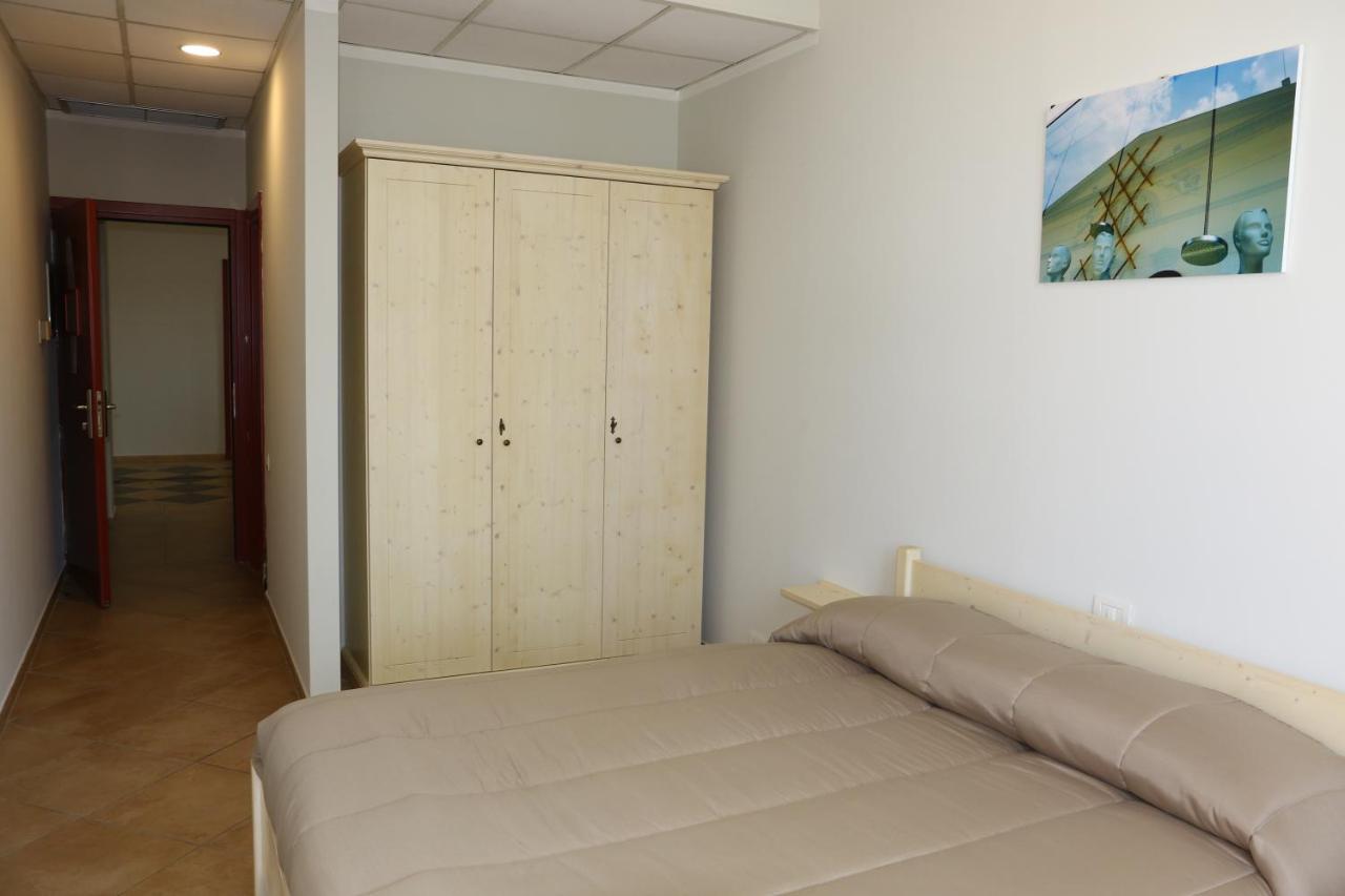 Student'S Hostel ปาร์มา ภายนอก รูปภาพ