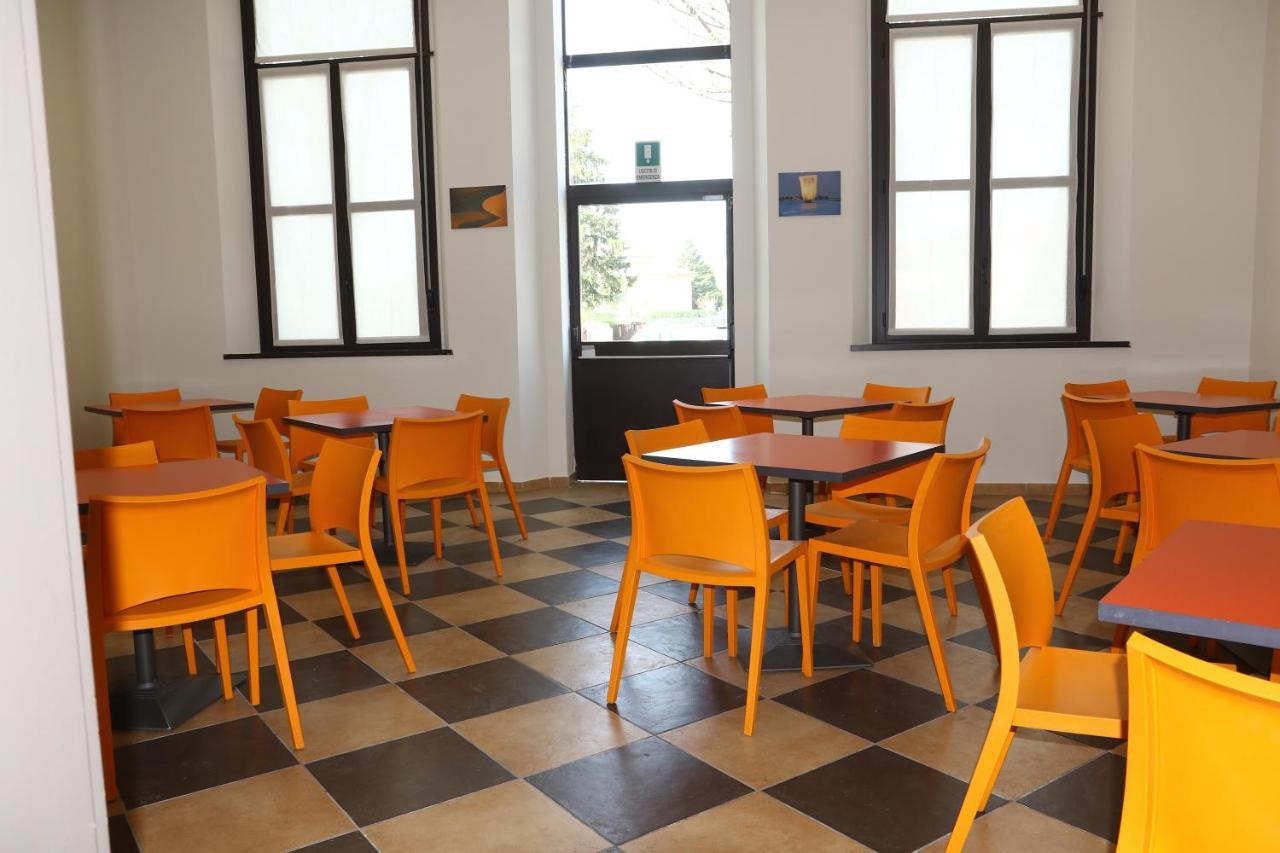 Student'S Hostel ปาร์มา ภายนอก รูปภาพ